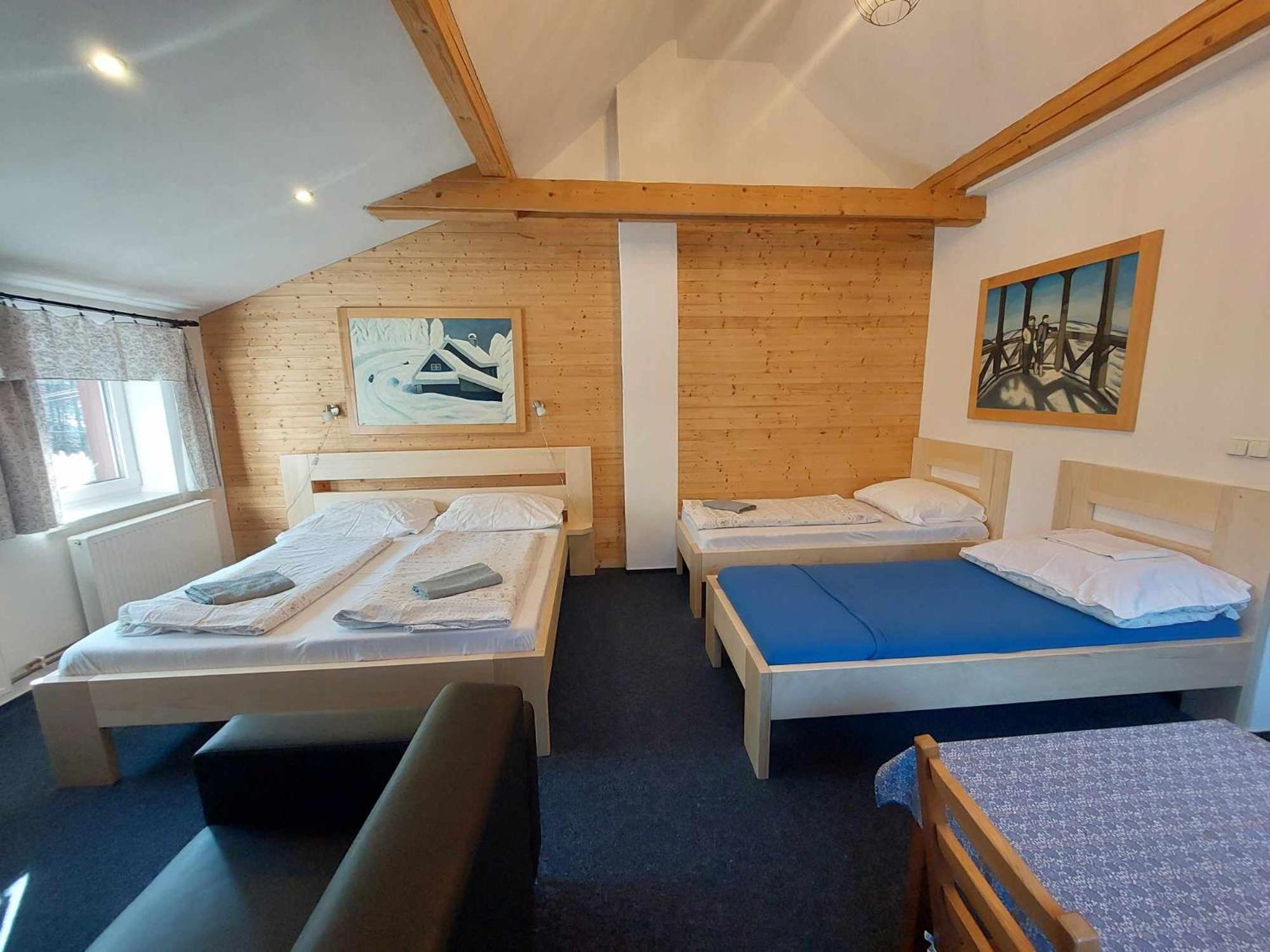 Hotel U Veselé lišky à Hutisko Extérieur photo